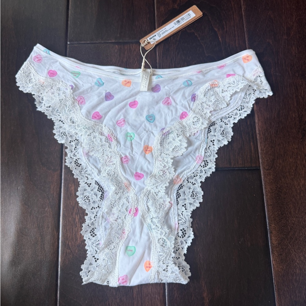 SKIMS Limited Edition - No Longer Available on Skims Pastel Heart Prints Tanga